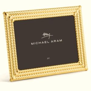 Michael Aram Twist picture frame in gold - 5x7
